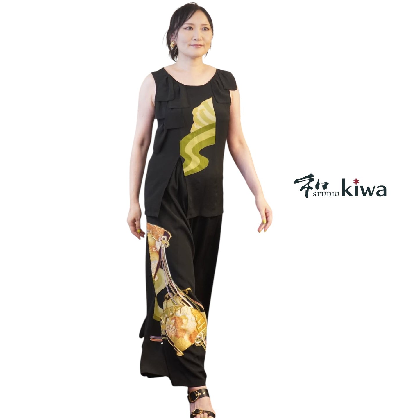 コレクションドレス　　タンクトップ　パンツ　セットアップ　留袖　緑扇柄のセットアップ