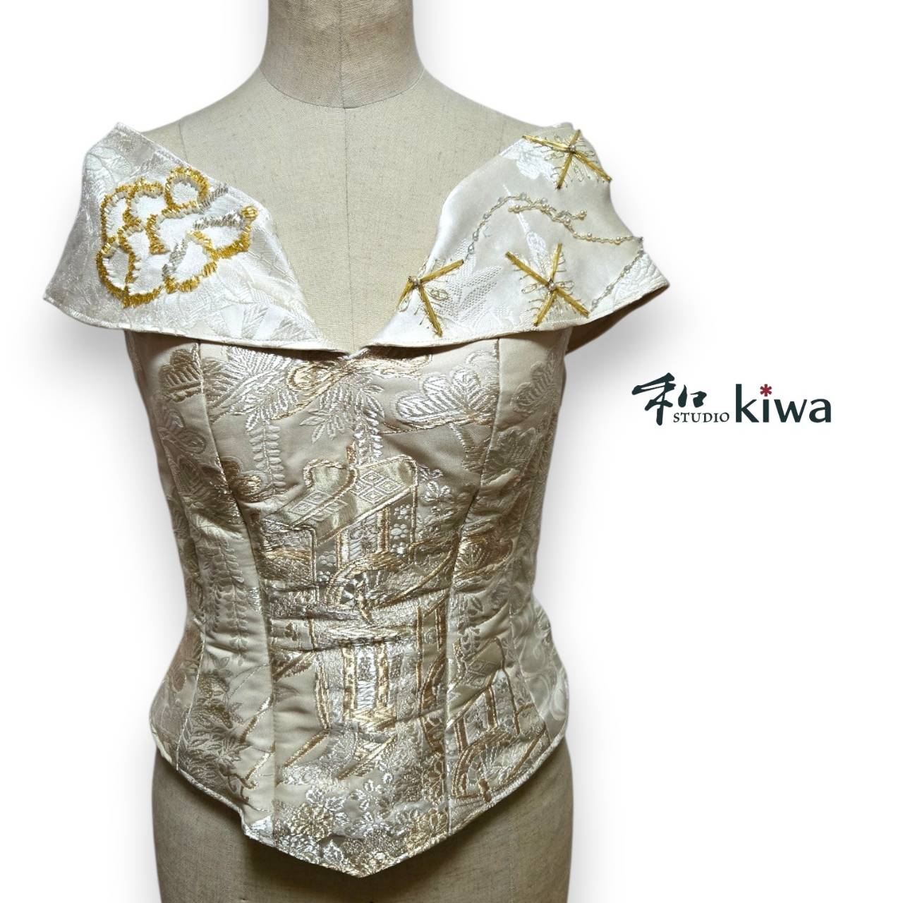 コレクションドレス　　ビスチェ　スカート　セットアップ　袋帯　打掛　白御所車のセットアップドレス