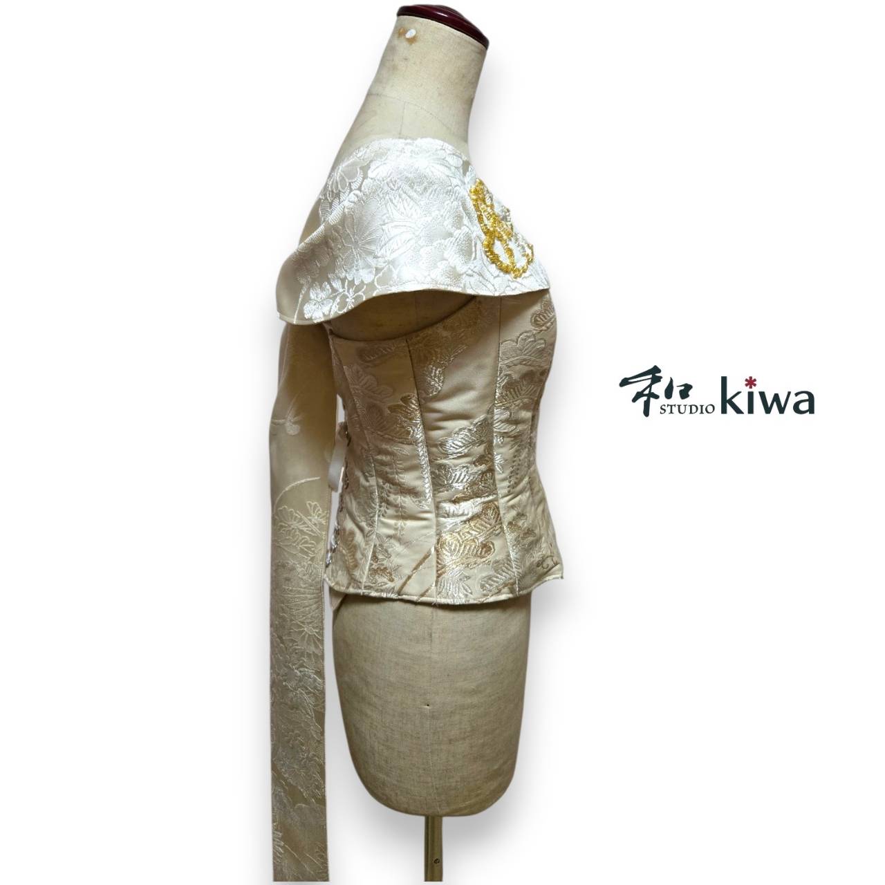 コレクションドレス　　ビスチェ　スカート　セットアップ　袋帯　打掛　白御所車のセットアップドレス