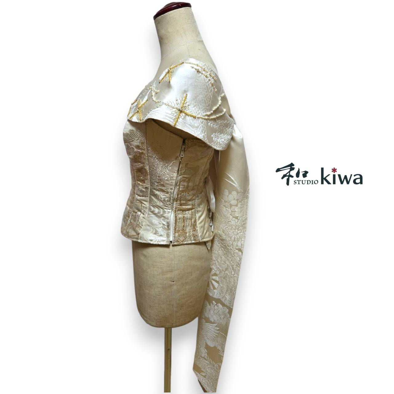 コレクションドレス　　ビスチェ　スカート　セットアップ　袋帯　打掛　白御所車のセットアップドレス