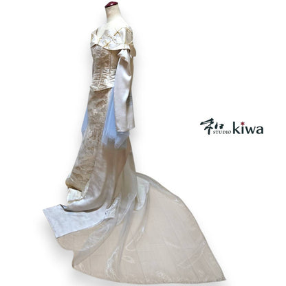 コレクションドレス　　ビスチェ　スカート　セットアップ　袋帯　打掛　白御所車のセットアップドレス