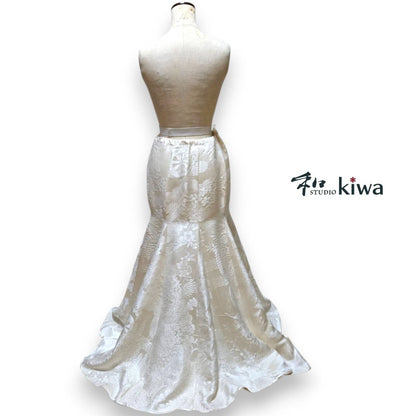 コレクションドレス　　ビスチェ　スカート　セットアップ　袋帯　打掛　白御所車のセットアップドレス