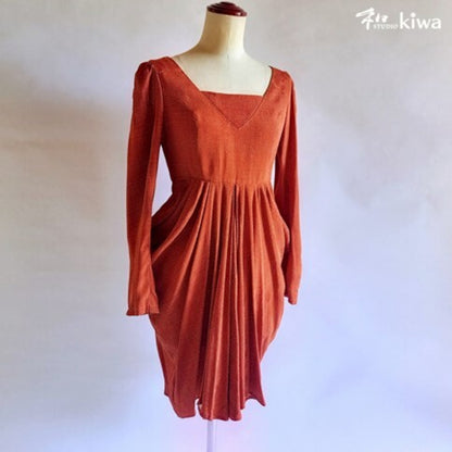 626001 着物リメイク 格子柄ドレープワンピース / Upcycled Kimono Draped Dress with Check Pattern